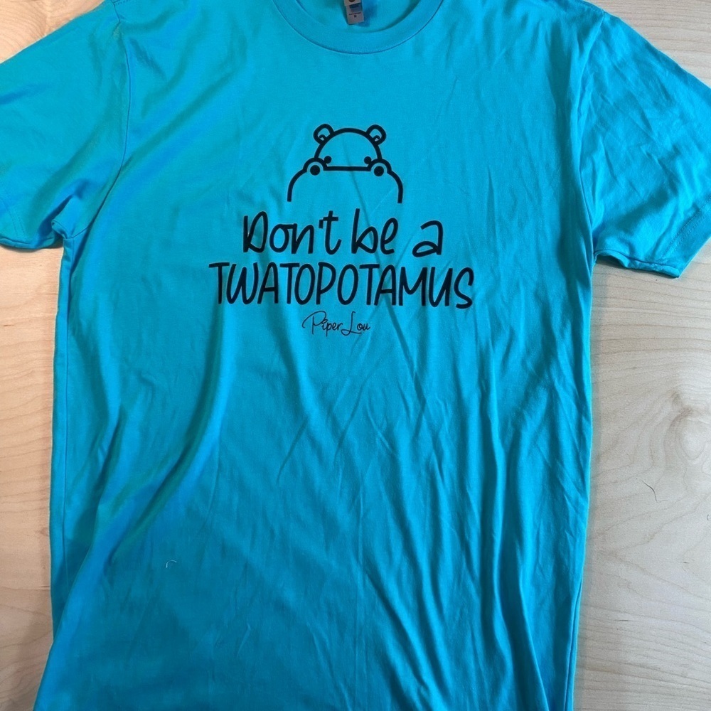 Piper Lou Tee size medium (EB) - Picture 3 of 8